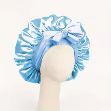 BONNET EN SATIN